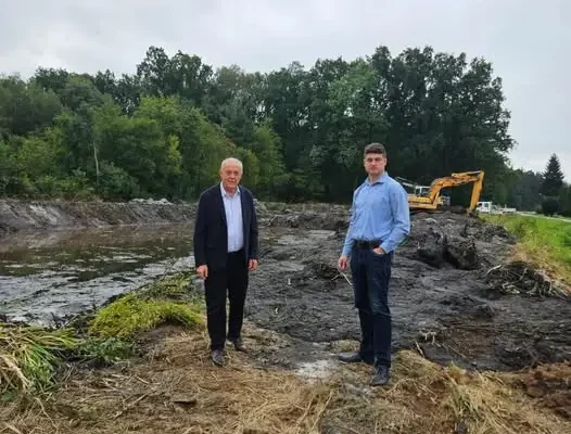 Renowacja zbiorników wodnych w Malinach – trwają prace