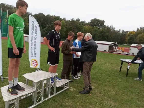Brązowy medal i rekord szkoły w rzucie oszczepem dla Karola Rutkowskiego