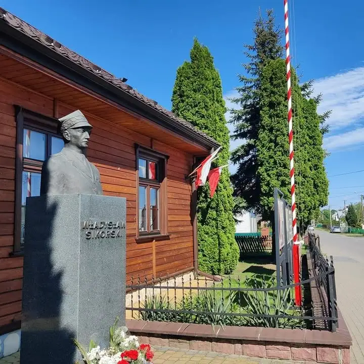 Uczniowie z Malinia tworzyli planety inspirowane „Małym Księciem”