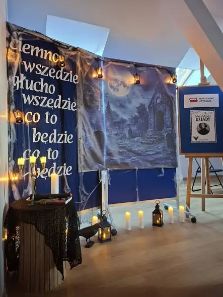 Narodowe Czytanie w Borowej: „Dziady” Mickiewicza w bibliotecznej atmosferze