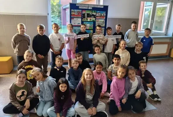 Tydzień dla bezpieczeństwa w szkole – uczniowie klas I–III uczyli się zasad ruchu drogowego