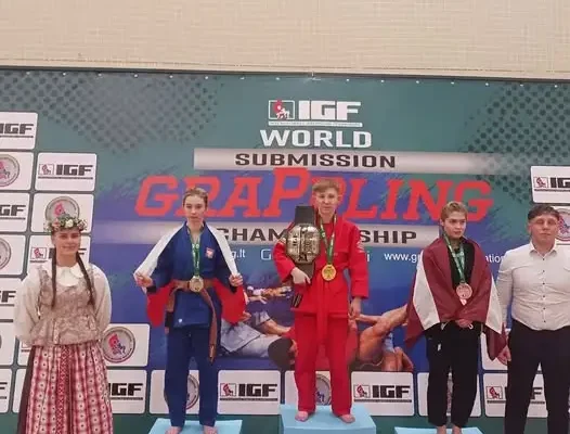 Wiktoria Miąso wicemistrzynią świata w grapplingu – sukces zawodniczki z Borowej