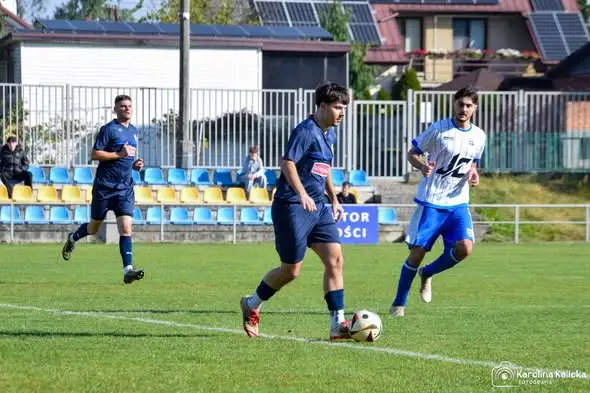 Victoria II Czermin pewnie pokonuje Grom Krzemienica 2:0