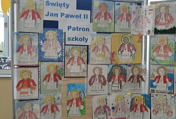 Pierwszaki z Radomyśla Wielkiego namalowały portrety Jana Pawła II