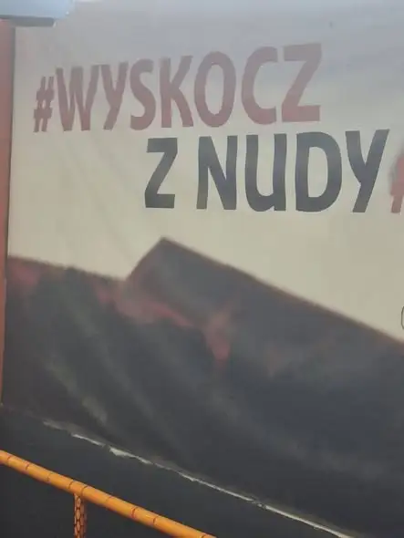 Szóstoklasiści z Tarnowa w FlyPark i Multikinie – dzień pełen wyzwań i wrażeń