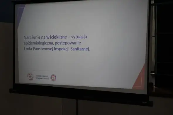Uczniowie z Radomyśla Wielkiego dowiedzieli się, jak chronić się przed wścieklizną