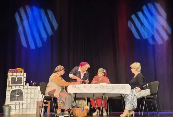 Teatr „Uciecha” z Gminy Tuszów Narodowy zachwycił na Teatraliach w Baranowie Sandomierskim